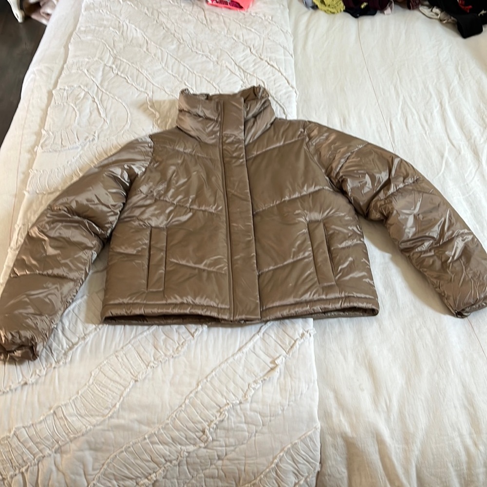 NWT Abercrombie Puffer Jacket L